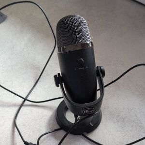 Black USB Microphone